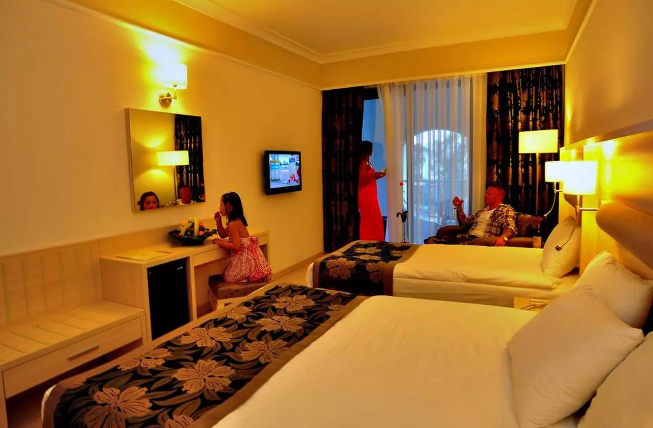 ARMASMARITIM_SHABAVIZPARVAZ (10).jpg